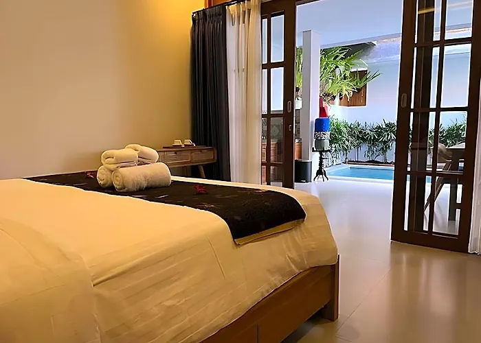 Hotel Eka Wood 4*