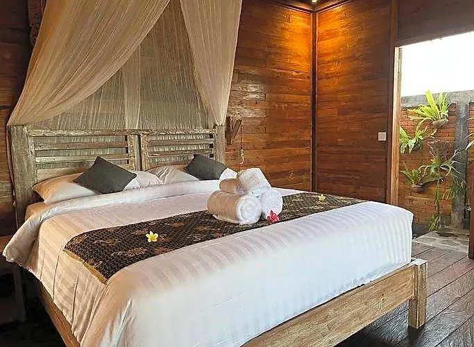 Eka Wood Hotel Singapadu Tengah